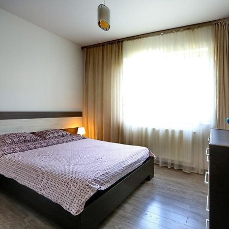 Bloc Izvor Apartman Piteşti Kültér fotó