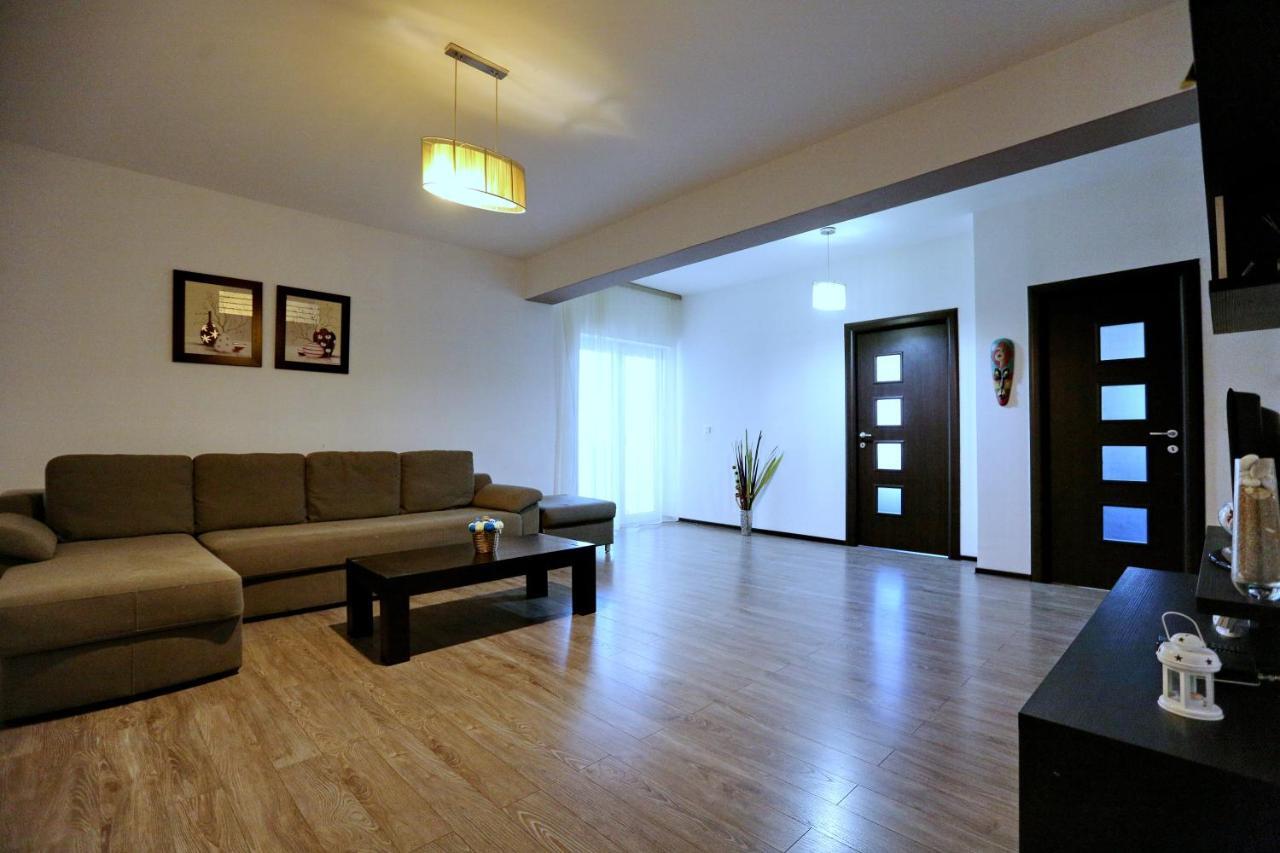 Bloc Izvor Apartman Piteşti Kültér fotó