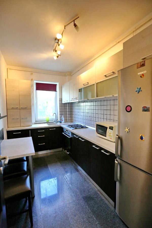Bloc Izvor Apartman Piteşti Kültér fotó